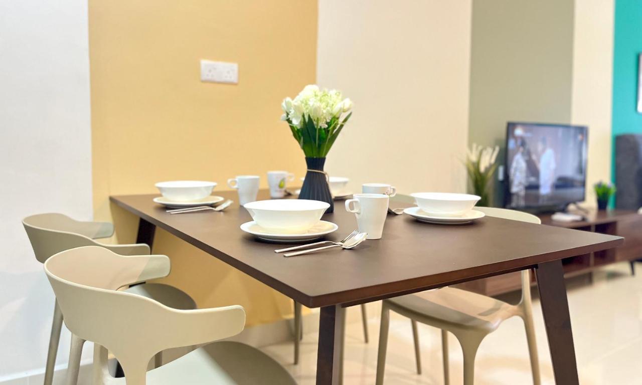 Core Soho Designer Suite @ Klia Sepang Luaran gambar